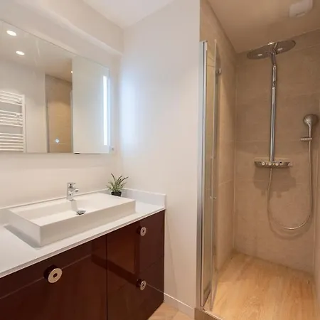 Opera Διαμέρισμα